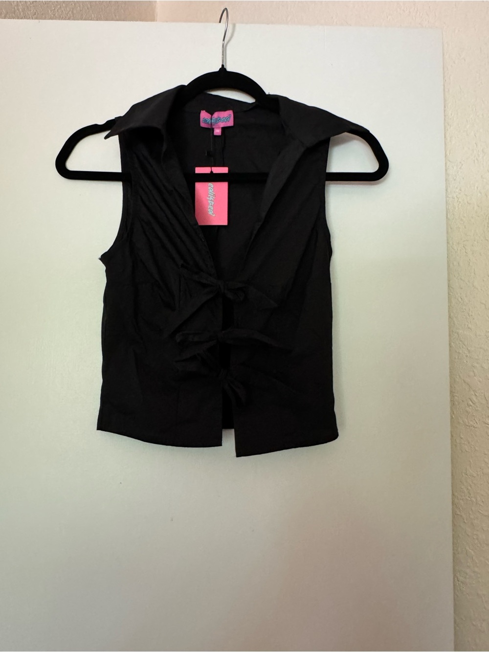NWT Sleeveless Tie-Front Women's Top in Black by Edikted XS
